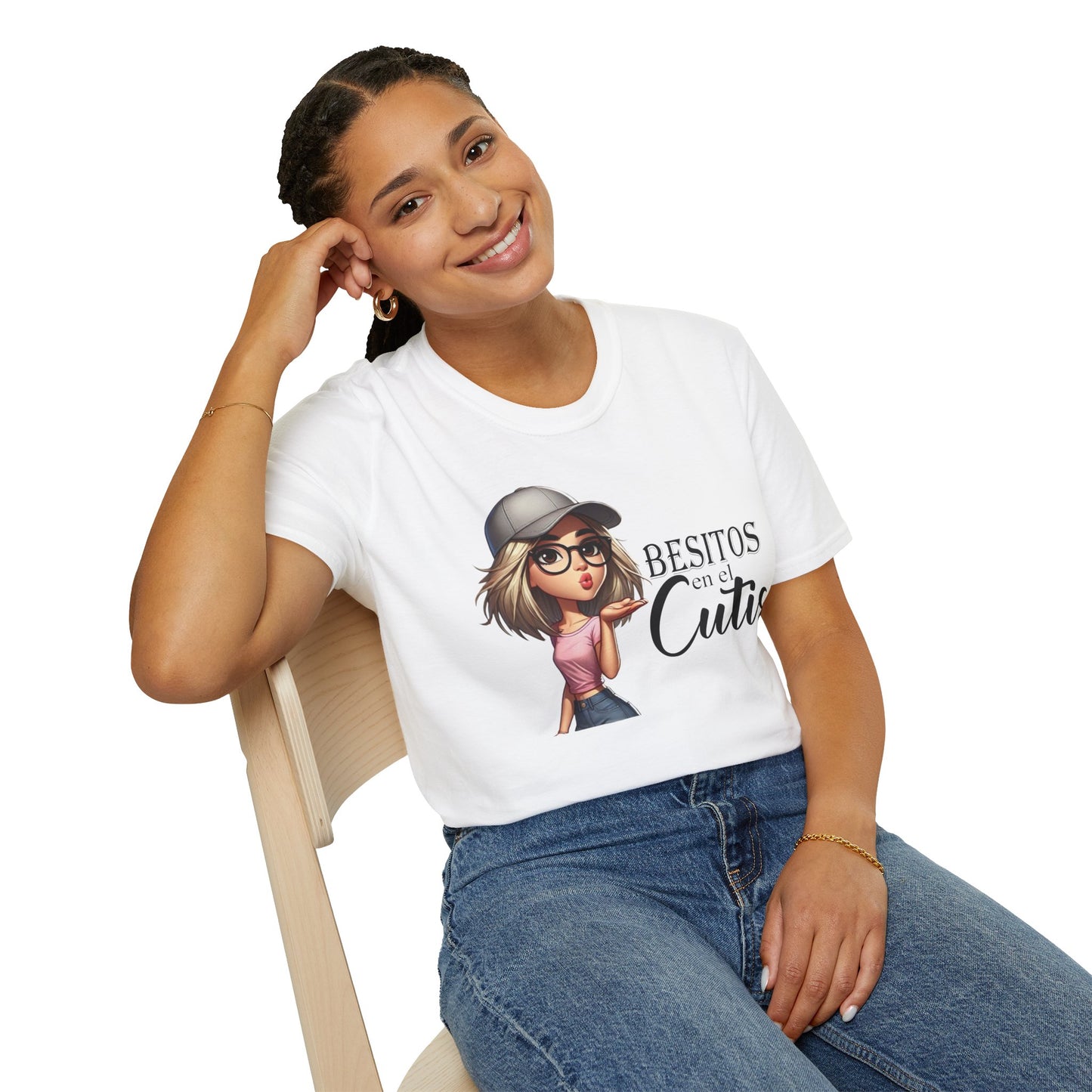 Cute Cartoon Graphic T-Shirt - 'Besitos en el Cutis' - Unisex Softstyle Tee